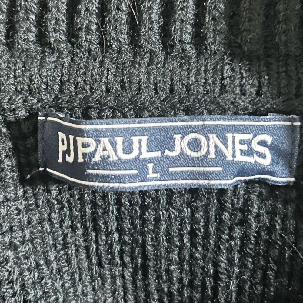 Elegant Black Zippered Sweater - Picture 4 of 4